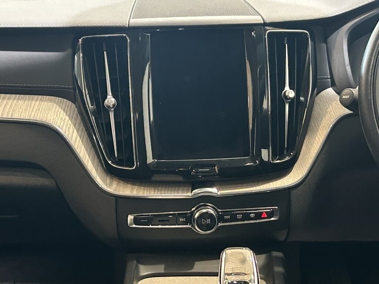 2021 Volvo XC60 2.0 B5P [250] Inscription Pro 5dr Geartronic ESTATE PETROL Automatic