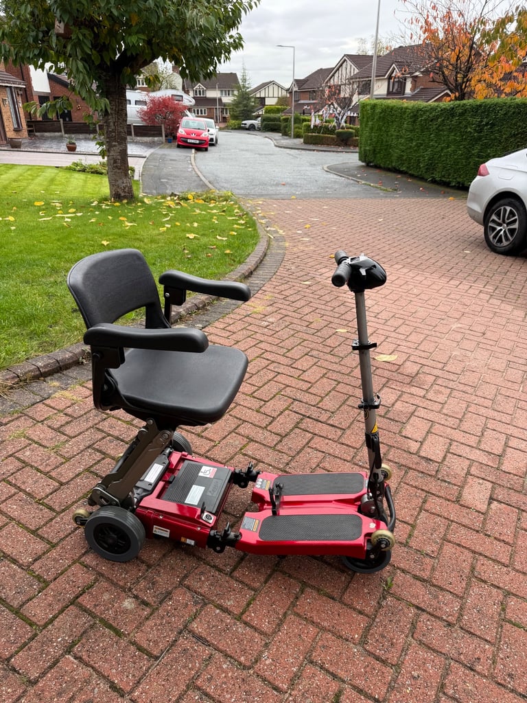 Luggie Elite Folding Mobility scooter 