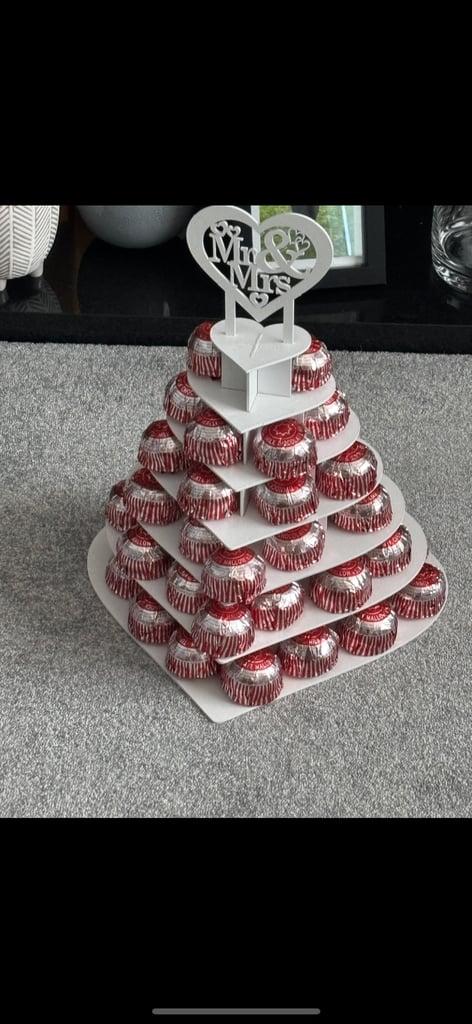 Wedding chocolate stand