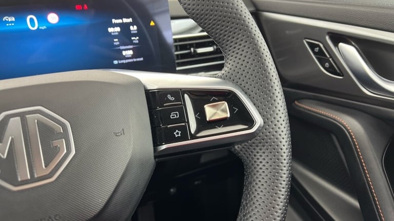 2024 MG MG HS 1.5 T-GDI Trophy 5dr DCT Hatchback Petrol Automatic