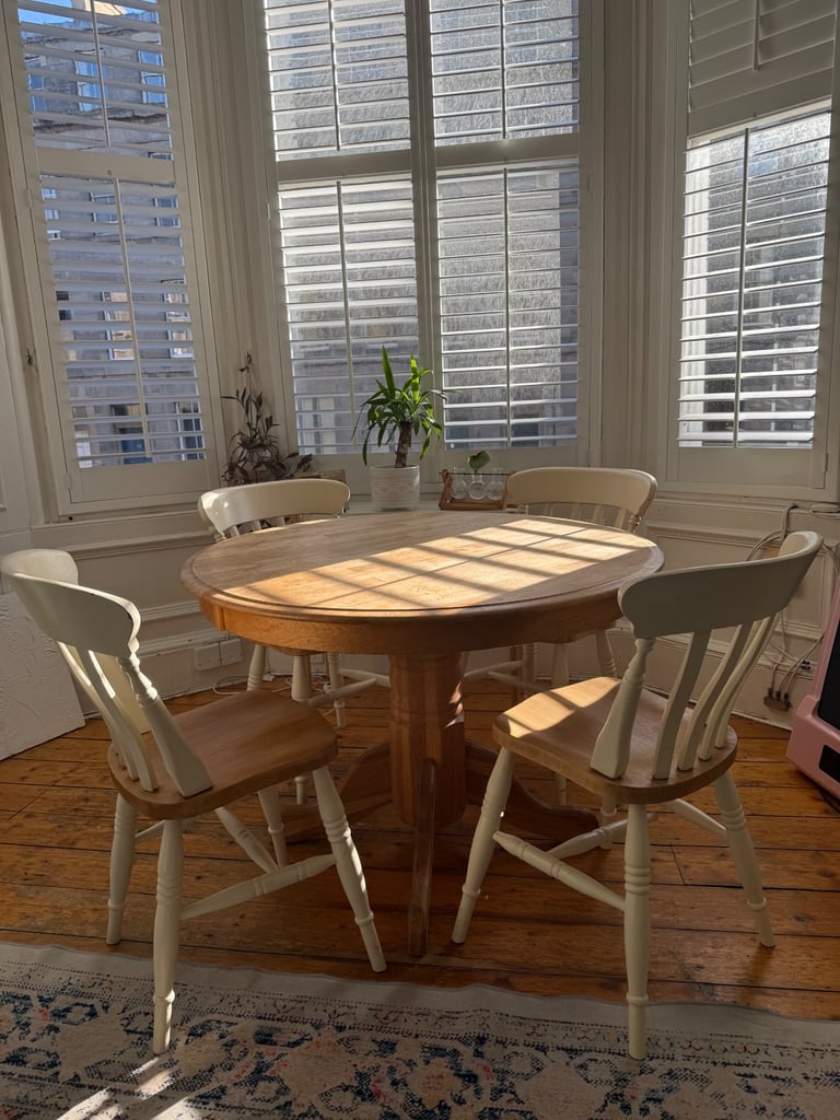image for Solid Wood Extendable Round Dining Table & 4 Matching Chairs