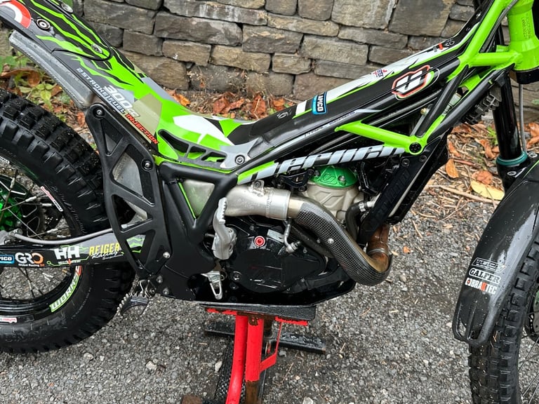 2021 VERTIGO COMBAT Combat Vertical 300 (21MY)  Petrol Manual