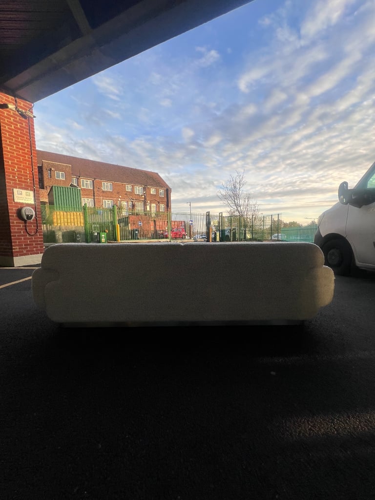 Cream Boucle CB2 Logan 4 Seater Sofa DELIVERY AVAILABLE 