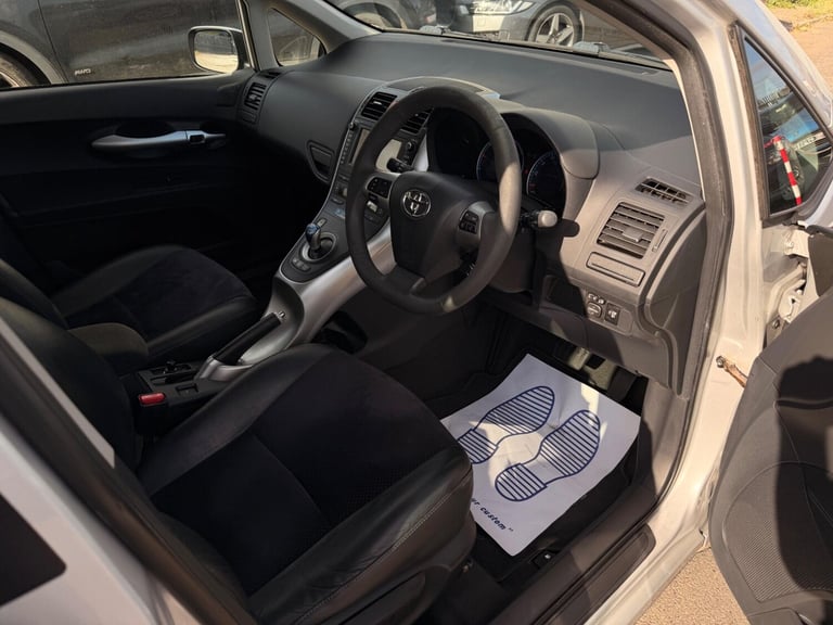2010 Toyota Auris 1.8 VVT-h T Spirit CVT Euro 5 (s/s) 5dr HATCHBACK Petrol/Electric Hybrid Automatic