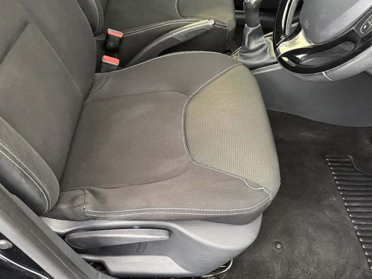 2014 Renault Clio 1.2 16V Dynamique MediaNav 5dr HATCHBACK Petrol Manual