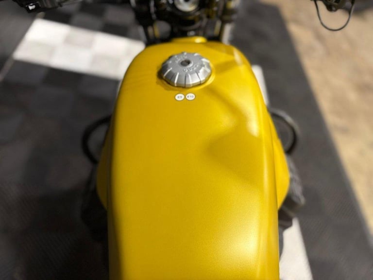 2023 23 MOTO GUZZI V7 853 IV STONE ROADSTER/RETRO PETROL MANUAL EURO 5 (65 PS)