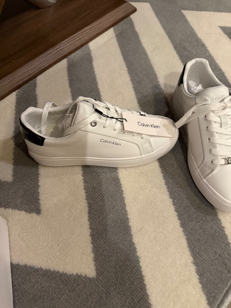 BRAND NEW CALVIN KLEIN TRAINERS 
