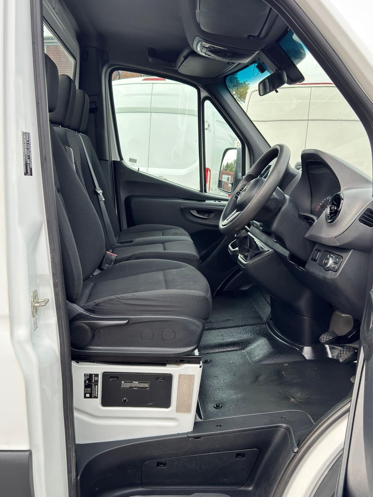 2021 Mercedes-Benz Sprinter 2.0 315 CDI Progressive RWD L3 Euro 6 (s/s) 2dr CHASSIS CAB Diesel Ma...