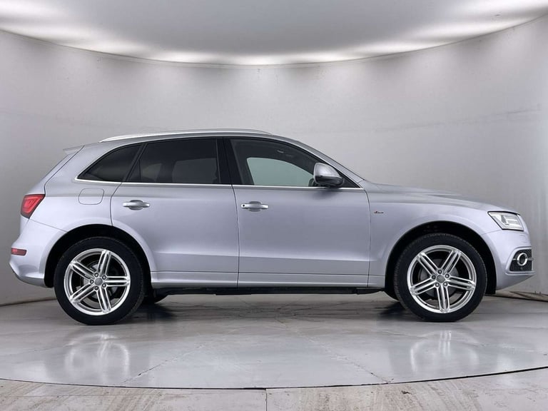 2014 Audi Q5 2.0 TDI S line Plus SUV 5dr Diesel S Tronic quattro Euro 5 (s/s) (177 ps) S SUV Dies...