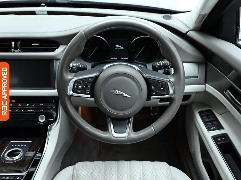 2018 Jaguar XF 2.0i Portfolio 5dr Auto ESTATE PETROL Automatic