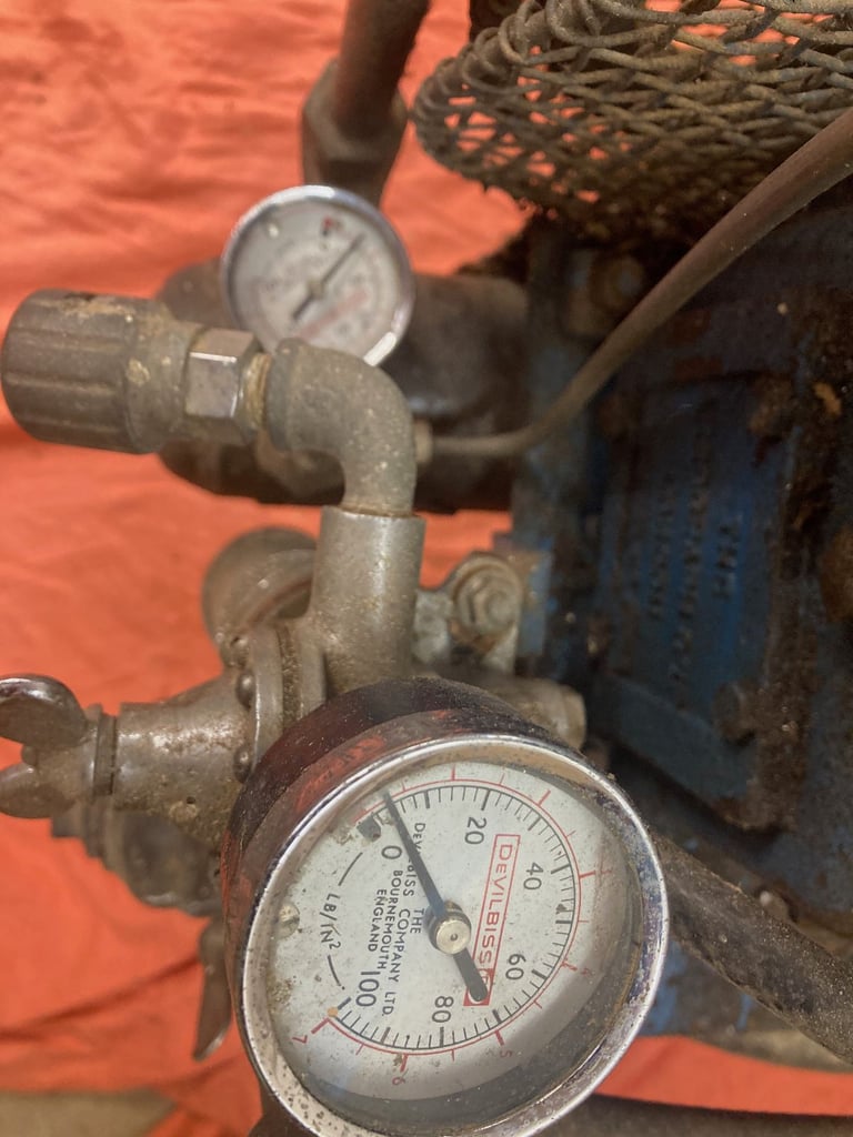 image for De Vilbiss Air Compressor