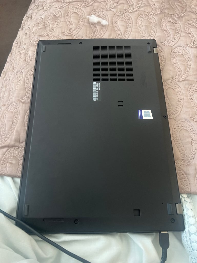 Lenovo thinkpad T490s