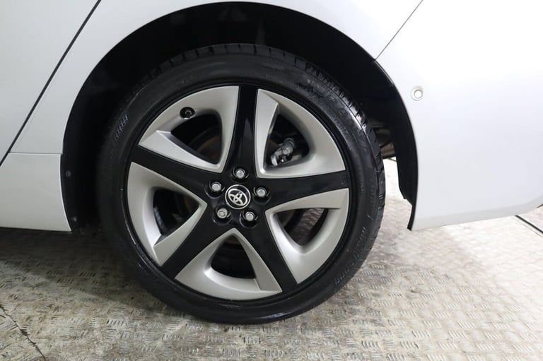 2022 Toyota Prius 1.8 VVT-h Excel CVT Euro 6 (s/s) 5dr (15in Alloy) Hatchback PETROL/ELECTRIC Aut...