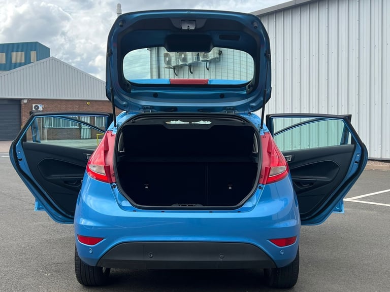 2012 Ford Fiesta 1.4 Zetec 5dr HATCHBACK Petrol Manual