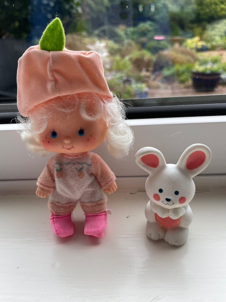 Strawberry Shortcake dolls