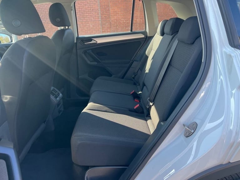 2017 Volkswagen Tiguan 2.0 TDI S SUV 5dr Diesel DSG 4Motion Euro 6 (s/s) (150 ps) ESTATE Diesel A...