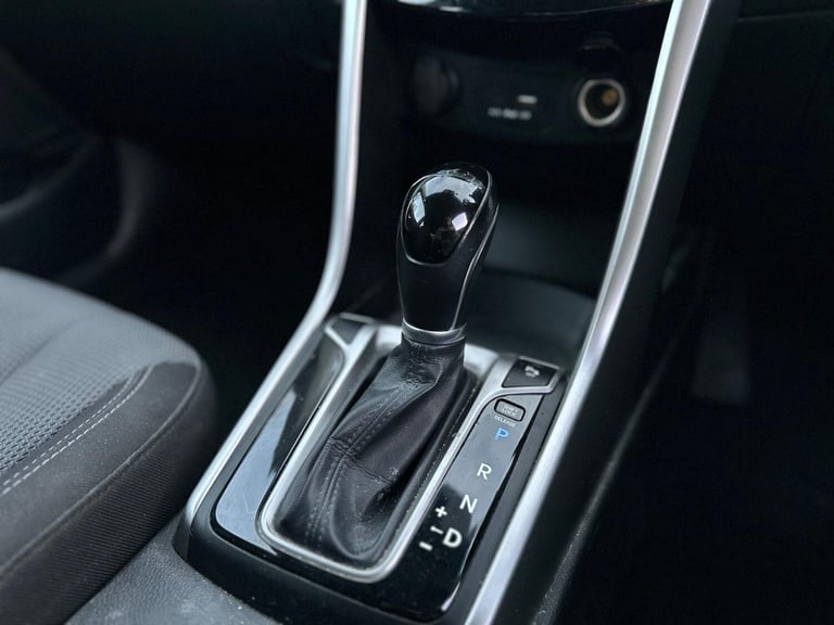 2016 Hyundai i30 1.6 CRDi Blue Drive SE DCT Euro 6 (s/s) 5dr HATCHBACK Diesel Automatic