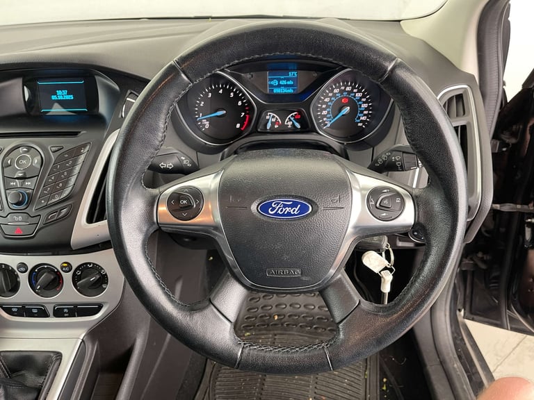 2014 Ford Focus 1.0 Focus Zetec T 5dr Hatchback Petrol Manual