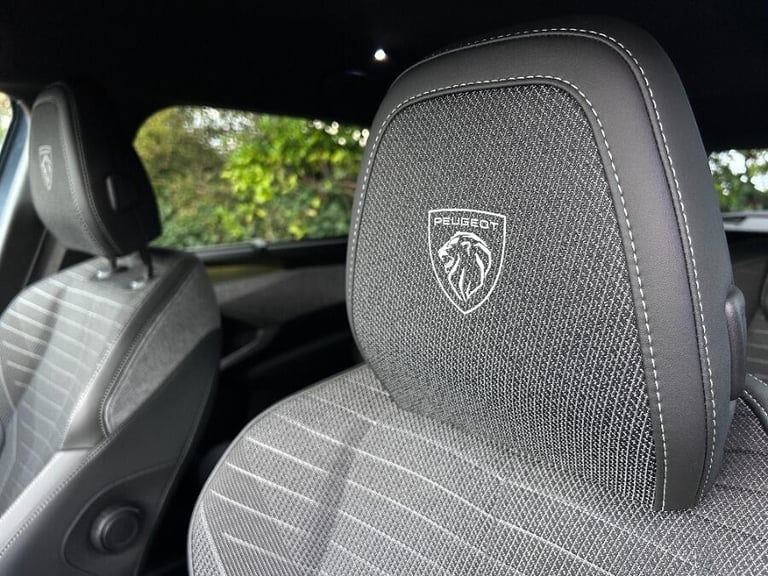 2025 Peugeot 5008 1.2 Hybrid Gt Suv 5dr Petrol Hybrid E Dsc6 Euro 6 (s/s) (136 Ps) HATCHBACK Petr...