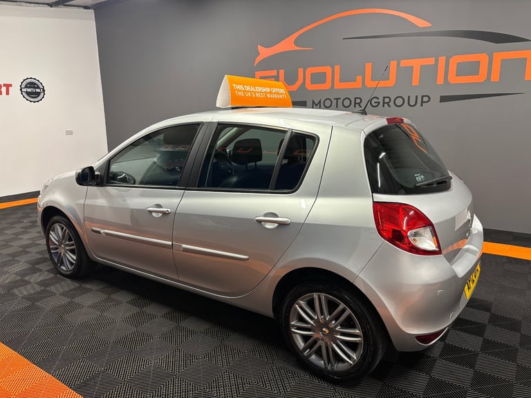 2012 Renault Clio 1.2 16V Dynamique TomTom 5dr HATCHBACK Petrol Manual