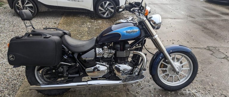 image for 2008 08 TRIUMPH BONNEVILLE AMERICA 865 BLUE CLASSIC CUSTOM CRUISER PANNIERS