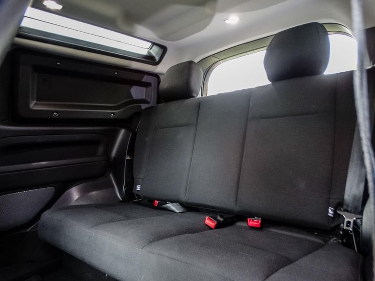 2024 Land Rover Defender 90 3.0 D250 MHEV Hard Top SUV Auto 4WD SWB Euro 6 (s/s) 3dr PANEL VAN Di...