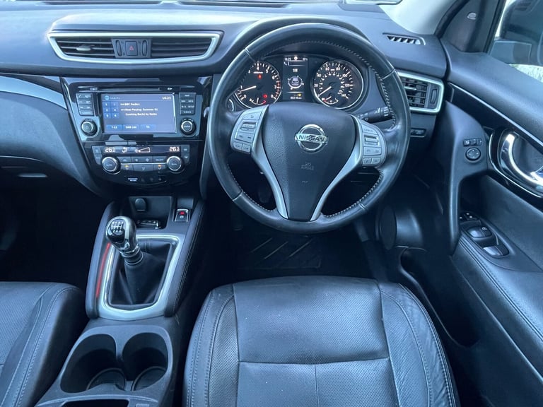 2015 Nissan Qashqai 1.6 DIG-T Tekna SUV 5dr Petrol Manual 2WD Euro 6 (s/s) (163