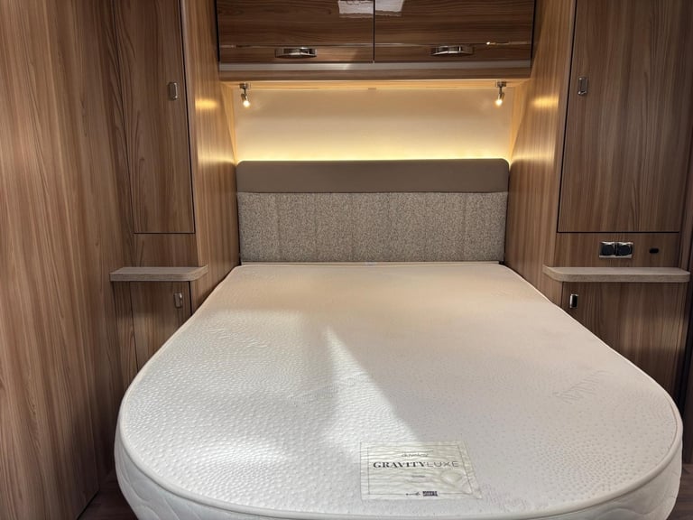 2020 Swift Fairway Platinum 880 8ft Wide, Transverse Island Fix Bed WAS £21,995