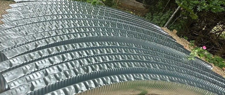 4m × 8m Galvanized Curved Self-Supporting Steel Roof – Ideal for Carport, Shed, or Canopy