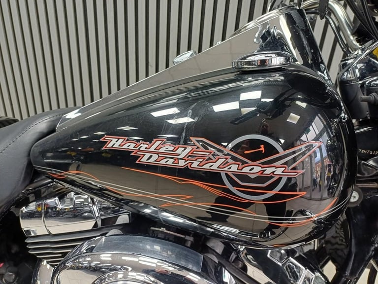 Harley Davidson Road King Classic 2006 cruiser custom retro chopper