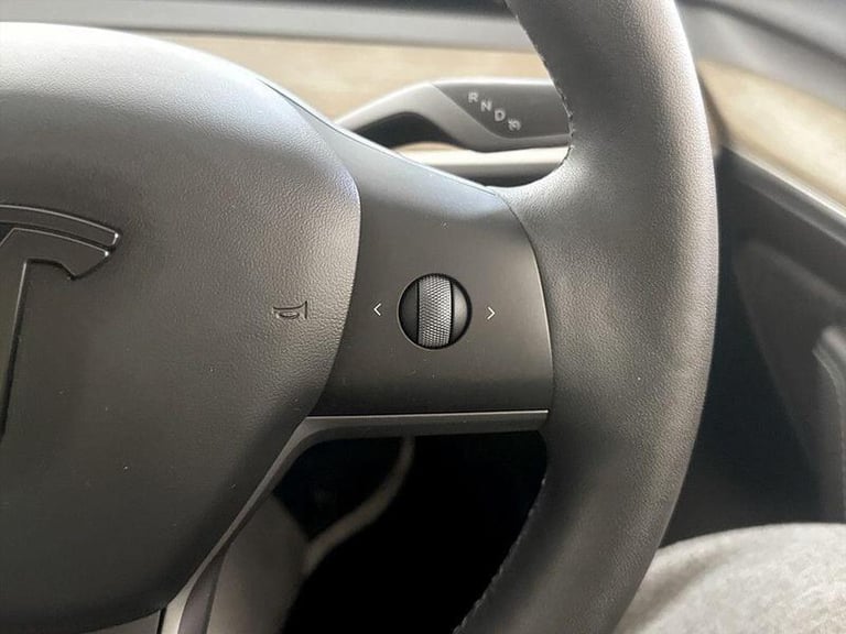 2021 Tesla Model 3 (Dual Motor) Long Range Auto 4WDE 4dr Automatic Saloon Electric Automatic