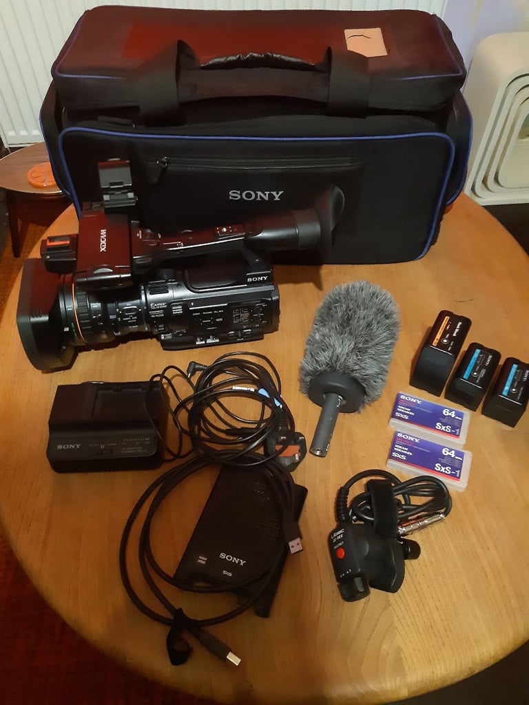 SONY PMW-200 XDCAM FULL HD BUNDLE!