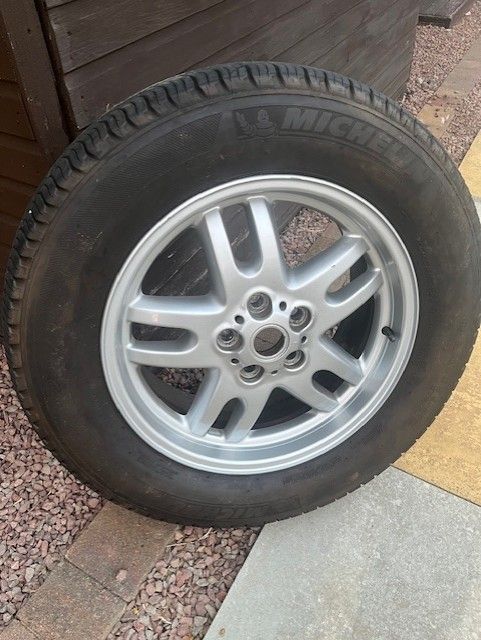 Genuine Range Rover Land Rover L322 Wheel and Good Michelin Tyre 255/60 R18
