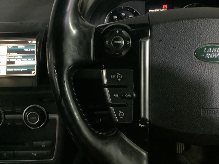 2014 Land Rover Freelander 2 2.2 SD4 Metropolis SUV 5dr Diesel CommandShift 4WD Euro 5 (190 ps) D...