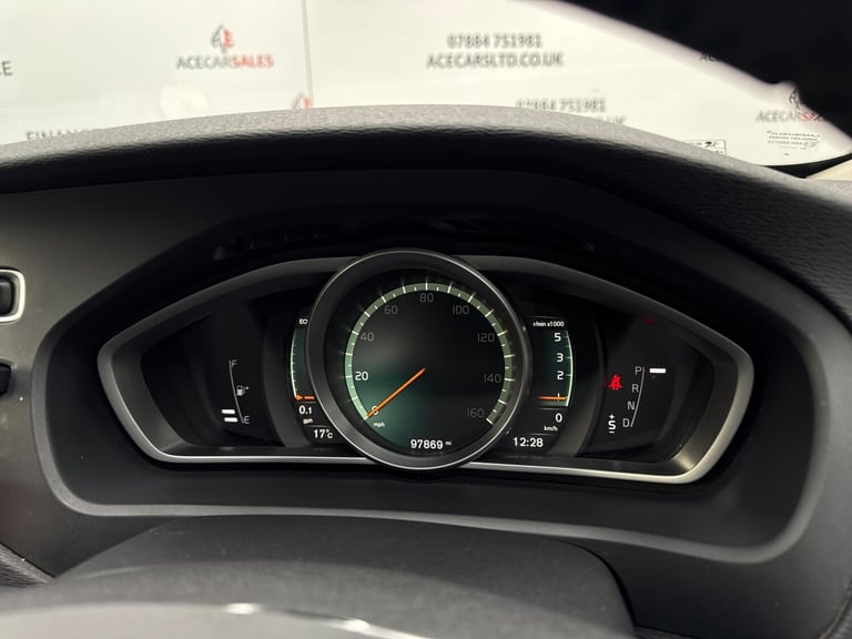 2016 Volvo V40 D3 [4 Cyl 150] Inscription 5dr Geartronic HATCHBACK DIESEL Automatic