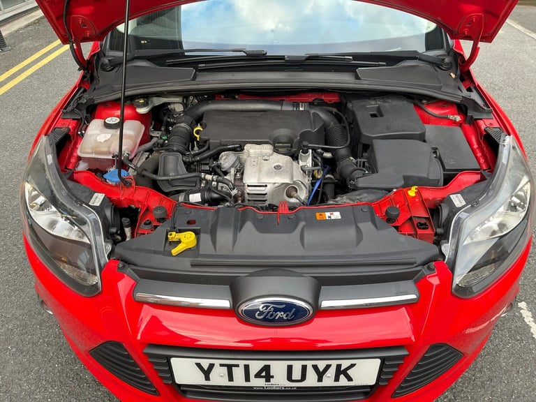 2014 Ford Focus 1.0 125 EcoBoost Zetec 5dr HATCHBACK Petrol Manual