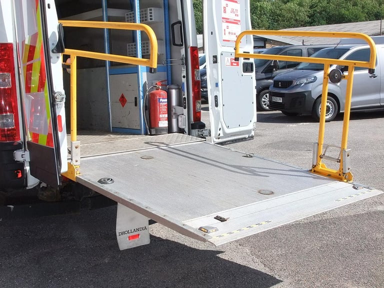 2014 "64" Iveco Daily 70C17 EEV, 7 tonne HGV Panel Van +TAIL LIFT, Digital Tacho