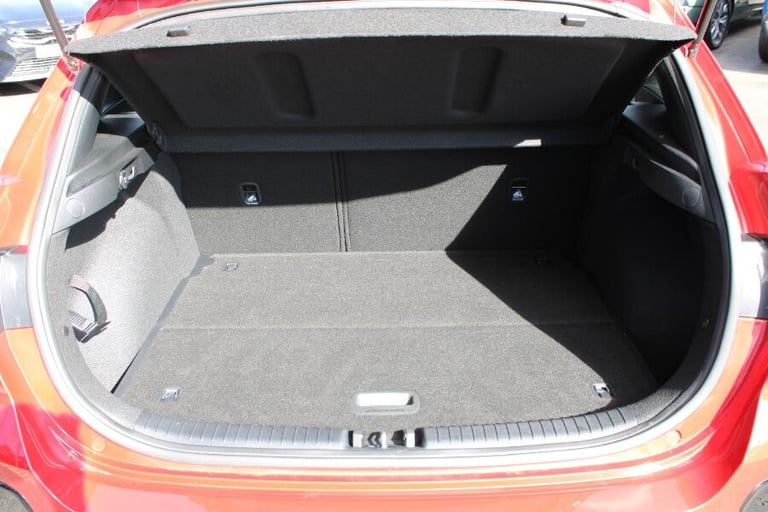 2025 Kia Ceed 1.5 T Gdi Gt Line Hatchback 5dr Petrol Dct Euro 6 (s/s) (138 Bhp) HATCHBACK Petrol ...