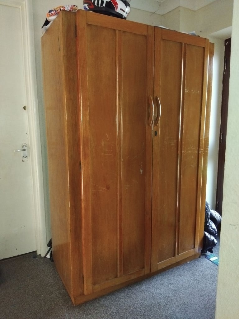 Free Wardrobe 