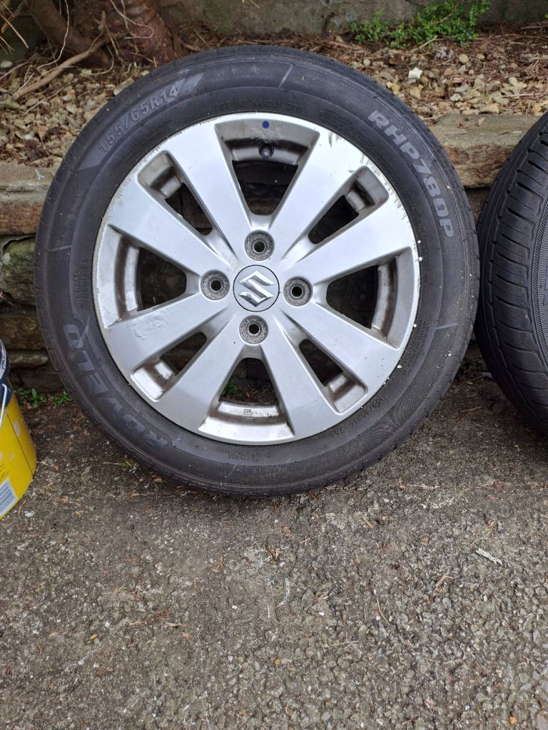 Suzuki Alto 14 inch Alloys.