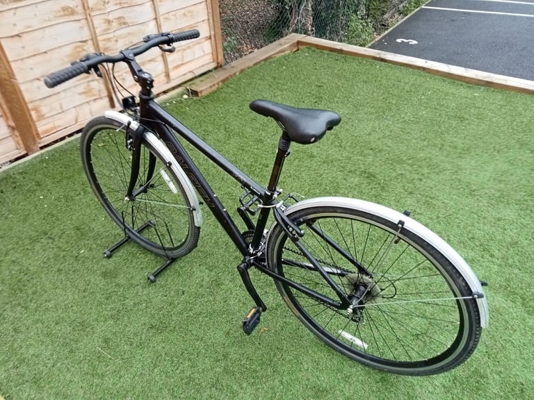 Raleigh X1 Aluminium Hybrid Bike.