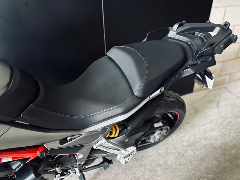 STUNNING 2020/20 DUCATI MULTISTRADA 1260 S GRAND TOUR MOTORCYCLE 