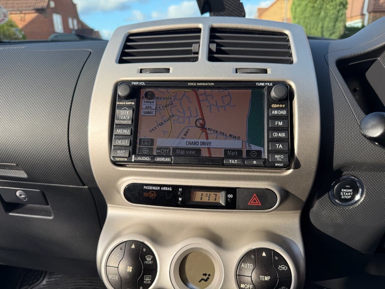 Toyota, URBAN CRUISER, Hatchback, 2010, Manual, 1329 (cc), 5 doors