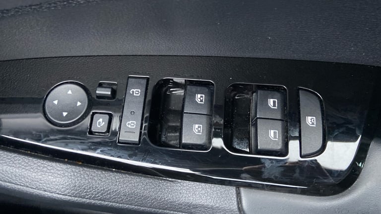 2022 Kia Sportage 1.6 T-GDi MHEV 3 SUV 5dr Petrol Hybrid DCT Euro 6 (s/s) (148 bhp) SUV Hybrid Au...