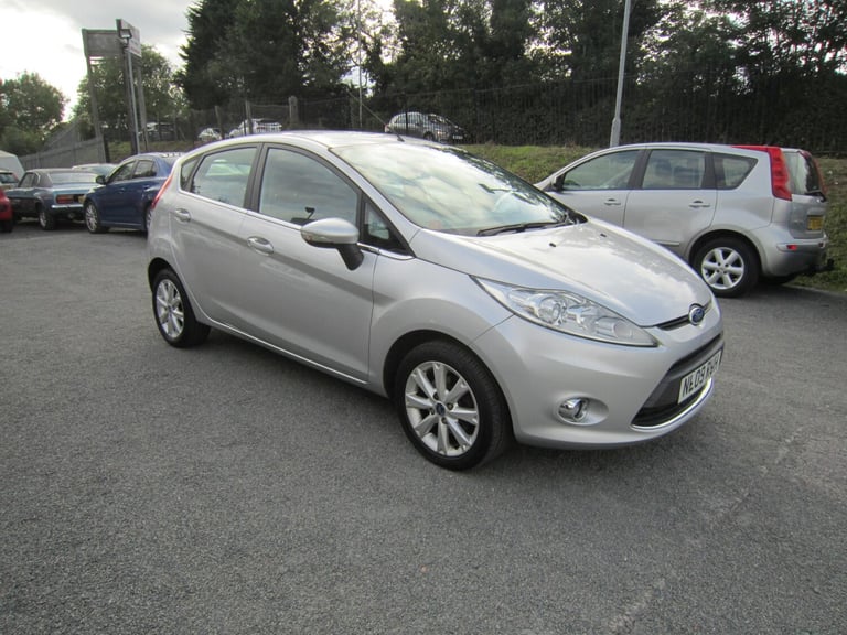 image for 2009 Ford Fiesta 1.4 Zetec 5dr Auto New MOT included HATCHBACK Petrol Automatic