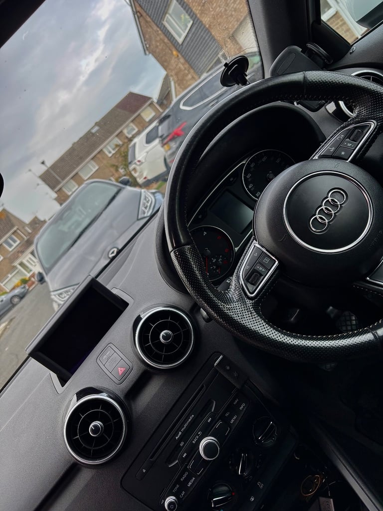 Audi, A1, Hatchback, 2014, Manual, 1598 (cc), 3 doors