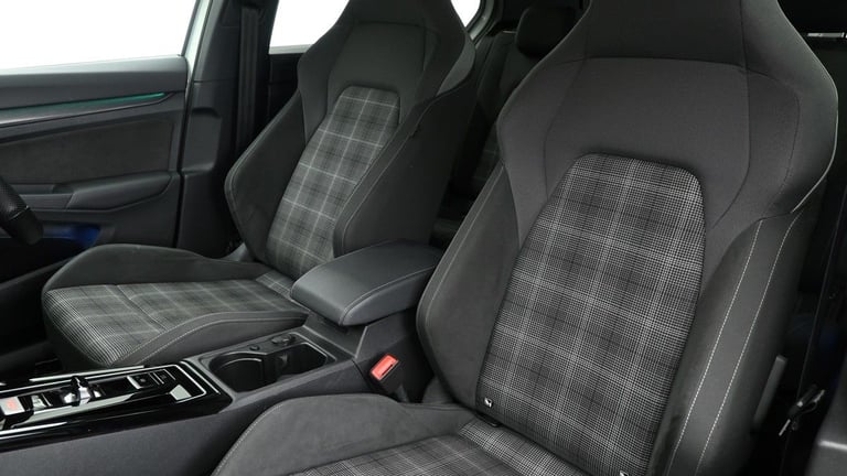 2023 Volkswagen Golf 2.0 TDI GTD Hatchback 5dr Diesel DSG Euro 6 (s/s) (200 ps) Hatchback Diesel ...