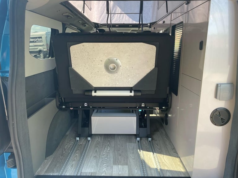 Wellhouse Ford Custom Tourneo