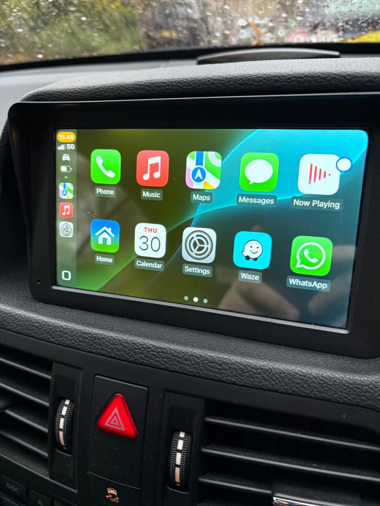 Apple car play unit