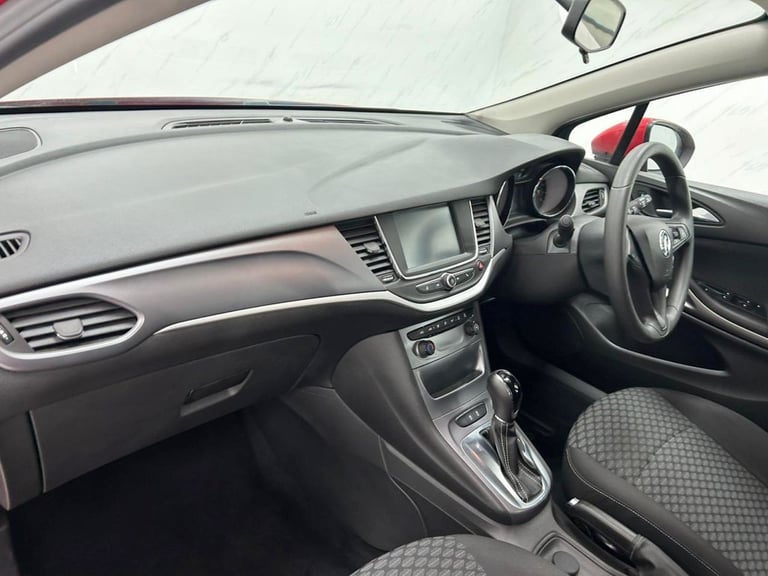 2017 Vauxhall Astra *AUTO!* 1.4i Turbo Design Hatchback 5dr Petrol Auto Euro 6 (s/s) (150 ps) F H...